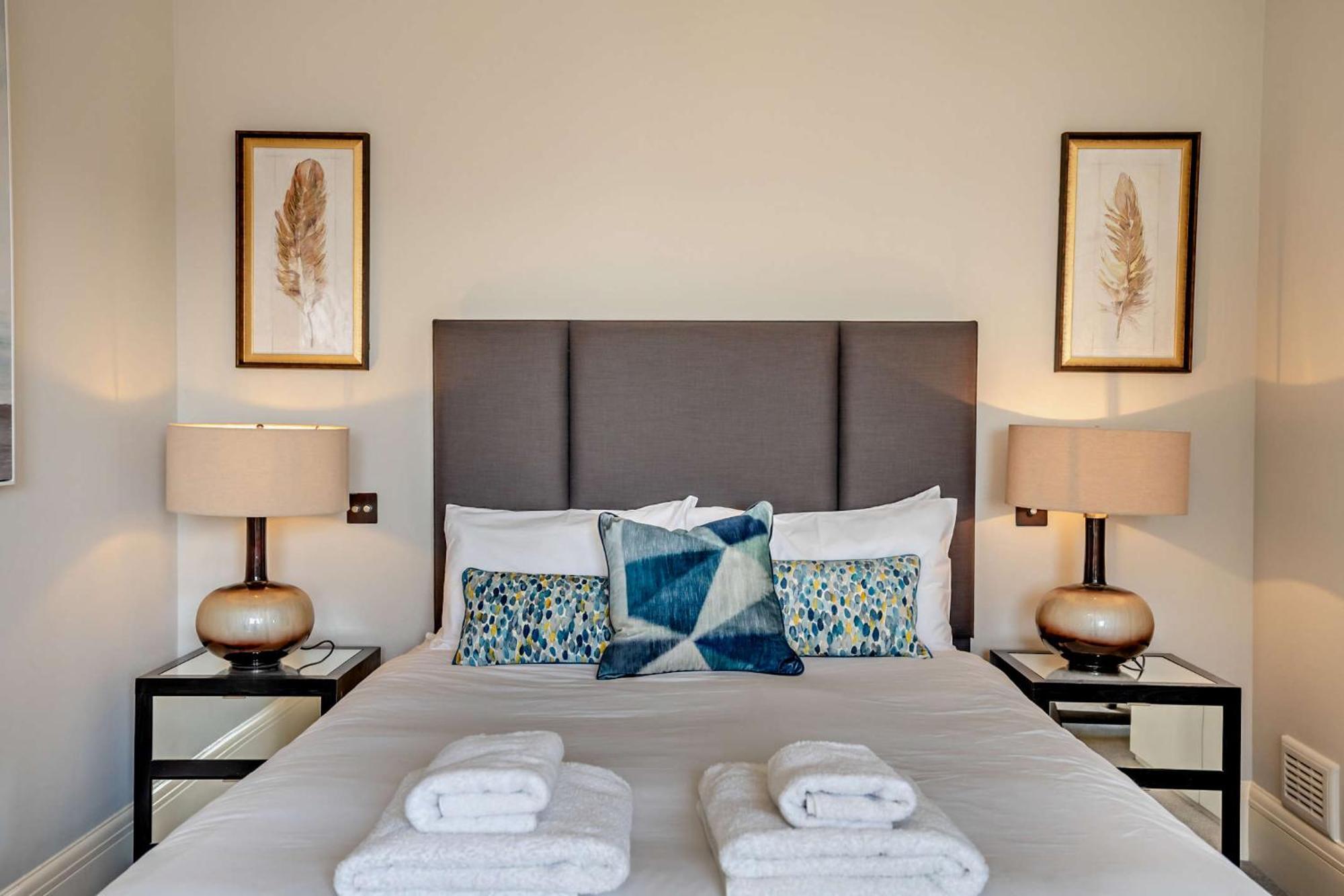 Strathmore Court Apartments ลอนดอน ภายนอก รูปภาพ