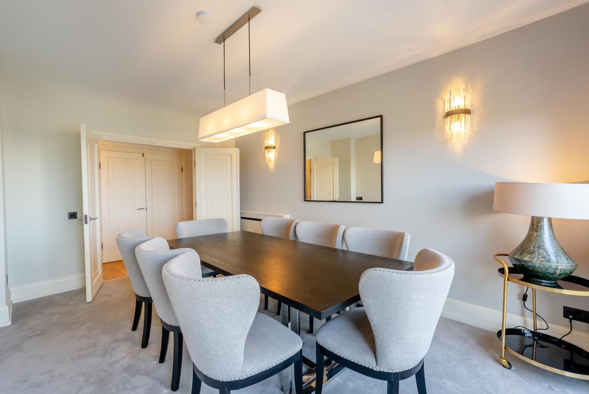 Strathmore Court Apartments ลอนดอน ภายนอก รูปภาพ